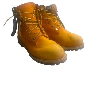 Timberland Kids 5.5 or womens 7 Yellow work classic Boots waterproof